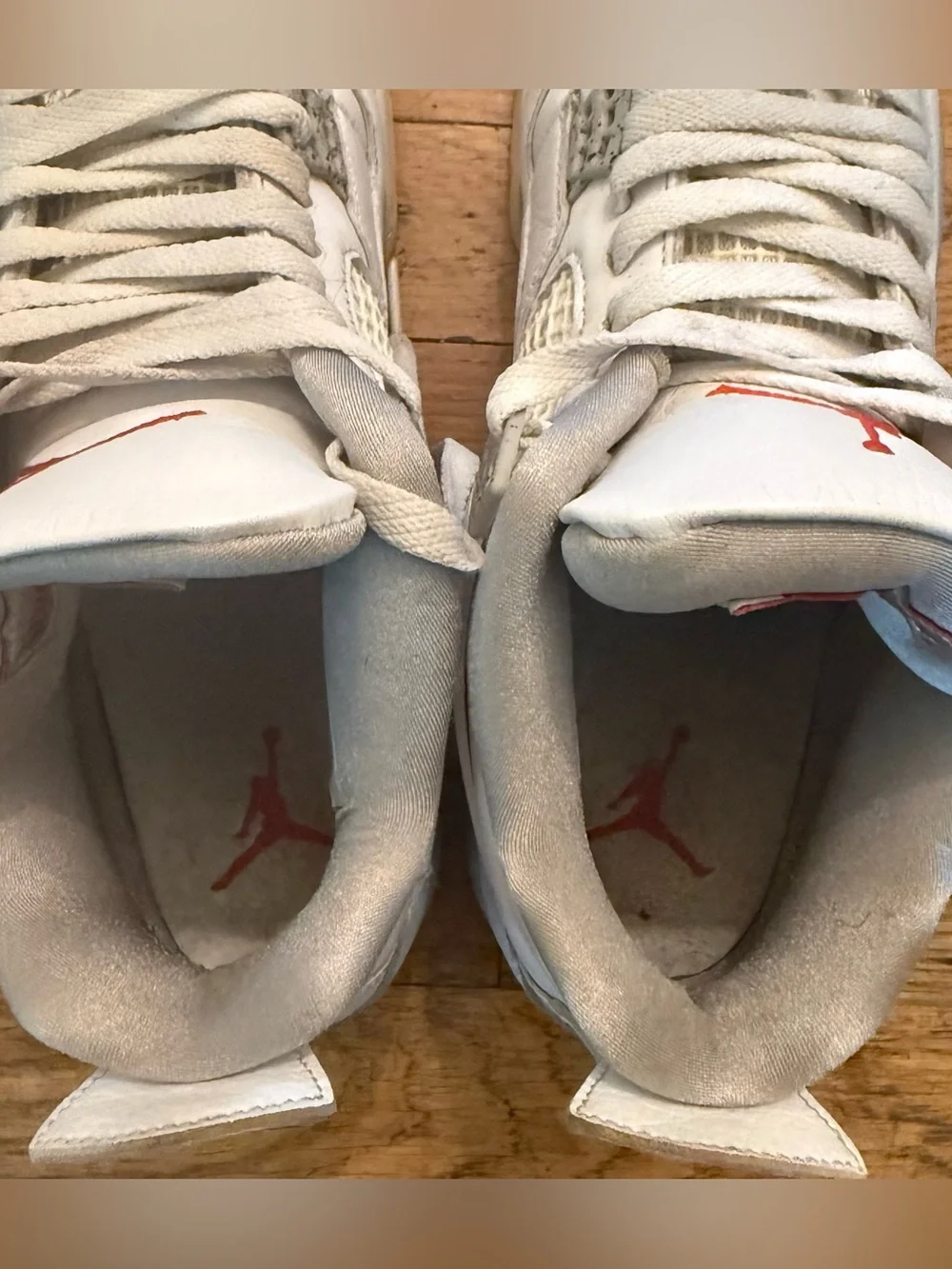 Jordan 4 Retro 